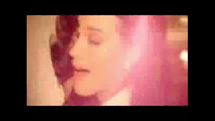 Katy Perry - I kissed a girl (offical Music Video)