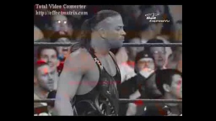 Феновете посрещат John Cena с освиркване 