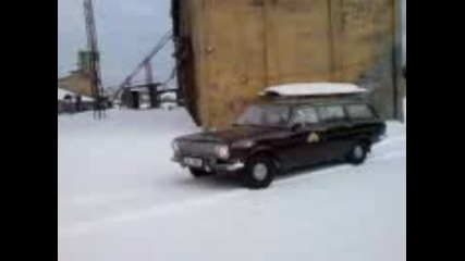 Газ 2402 Волга в сняг
