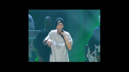 Eminem & The Roots - Lose Yourself(live At 2003 Grammy Awards)