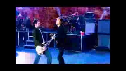 Maroon 5 - Shiver Friday Live