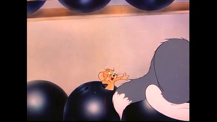 Tom And Jerry - 007 - The Bowling Alley Cat (1942)