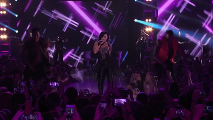 Страхотна/ Demi Lovato - Neon Lights (vevo Certified Superfanfest) 16.10.2014