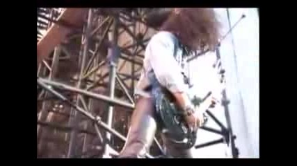 Guns N Roses - Knocking On Heavens Door Live