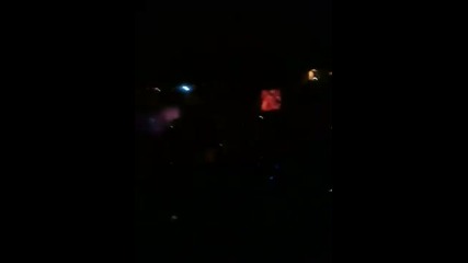 Selena gomez - in Puerto Rico - singing - tell me something I don 