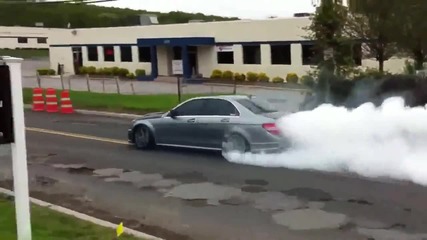 Tuned Mercedes C63 Amg Brutal Burnout
