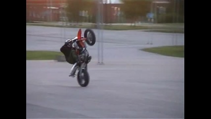 Wheelie, stoppies, slides and Krashes! Part 2