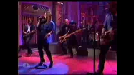 Kelly Clarkson - Snl - My life would suck without you(live)