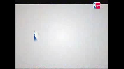 Dwight Howard Blocks Tayshaun Prince