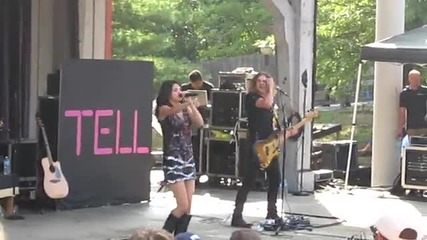 Selena Gomez - Kiss & Tell - Live at Six Flags St. Louis 8/22/2010 