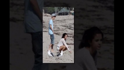 Selena and Justin in the beach