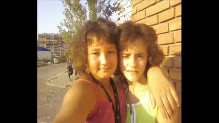 Tri Istinski Priqtelki .wmv
