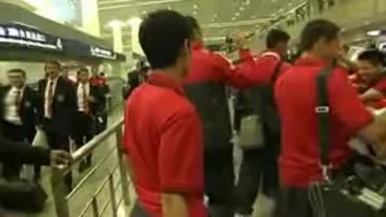 Играчите на Манчестър Юнайтед пристигат в Шанхай