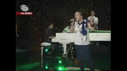 изпълнение на детето чудо Симона ! Music Idol 3 Малък концерт 19.03 