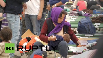 Австрия: Стотици бежански деца прекосиха границата