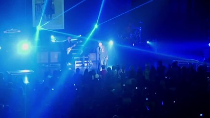 Adam Lambert - Sleepwalker (glam nation) live