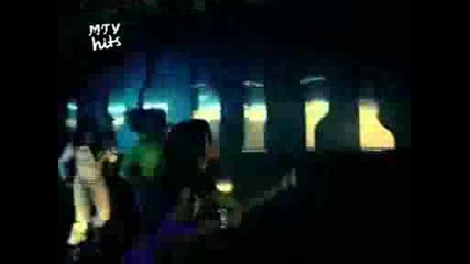 Rihanna - Pon De Replay [high quality]