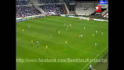 Quaresma (trivela) Hugo Almeida gol