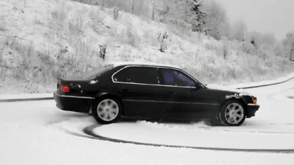 Bmw 740 snow