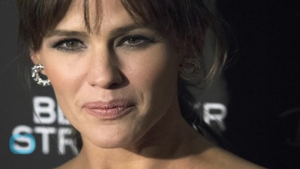 Jennifer Garner Looks Absolutely Stunning While Promoting Her Latest Movie