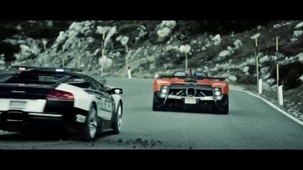 Pagani v Lamborghini Need for Speed Hot Pursuit