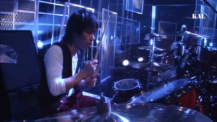 Kamenashi Kazuya ft. Suga Shikao - Real Face (live-rock ver)
