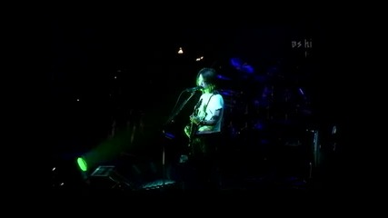 Hyde - Shining Over You live 