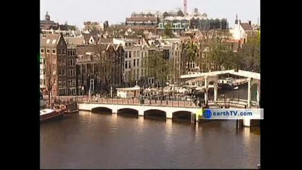 Skinny bridge amsterdam