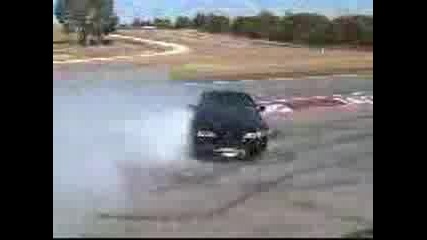 Skyline R32 Donuts