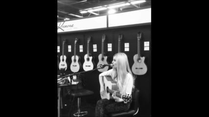 Martinna - Lost on you Acoustic cover