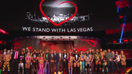 WWE holds a moment of silence in remembrance of those lost in the Las Vegas tragedy: Raw, Oct. 2, 2017