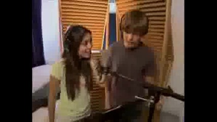 High School Musical - Breaking Free ( Remix )