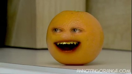 Досадният Портокал Се Занася С Ананаса *смях* 