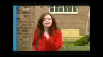Скрита Камера - На Блондинката Гащичките