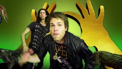 Превод * 3oh!3 Ft. Kesha - My First Kiss ( official video ) високо качество 