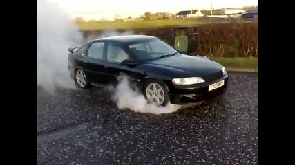 Opel Vectra Gsi burnout 