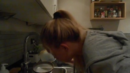 Cinnamon challenge Anna