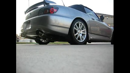 Honda S2000 with Invidia V1