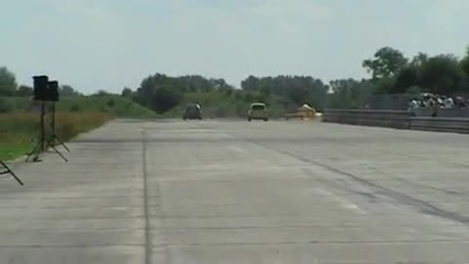Трабант Срещу Bmw E30 Turbo