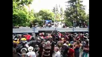 посрещане на рокерите в търново - мотосъбор 2009 part1