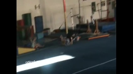 Gymnast Fail - Perfect Neckplant 