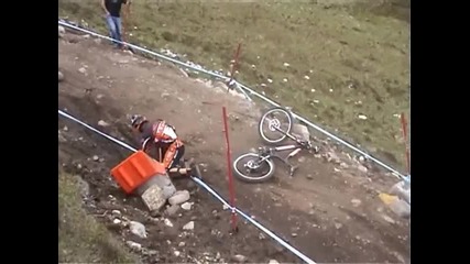 Mtb Crash at World Cup Fort William downhill