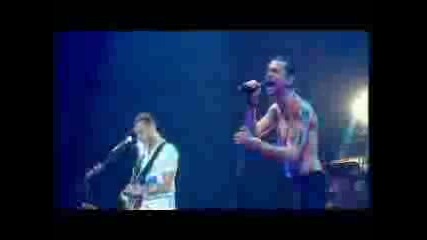 Depeche Mode - Walking In My Shoes (Live)