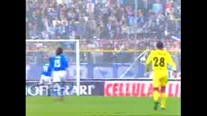 Ернан Креспо вкарва гол срещу Бреша с екипа на Лацио 