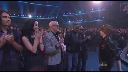 Justin Bieber bi dori i Lady Gaga i stana nai - dobriia izpylnitel za 2010 - ta Ama s 