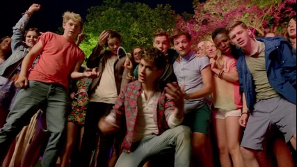 One Direction - Live While We're Young ( Official Music Video )