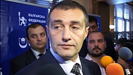 Нейков: Успех на хората пред касите