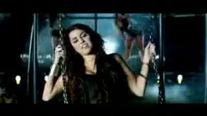 Miley Cyrus - Party in the Usa превод