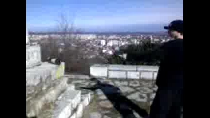 Жичката С Патлака На Дианата