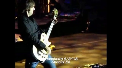 Kelly Clarkson Addicted Live Mannheim April 2008 